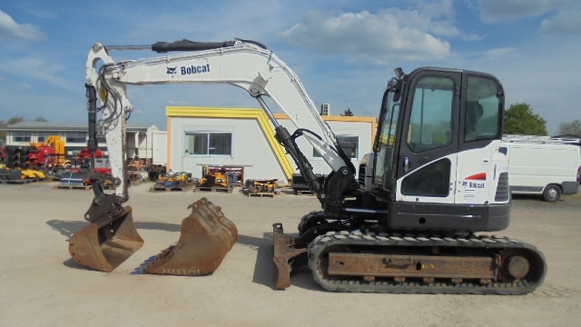 BOBCAT E 85