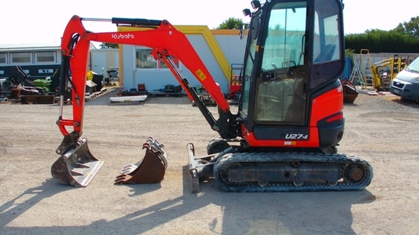 KUBOTA U 27-4 NHGL