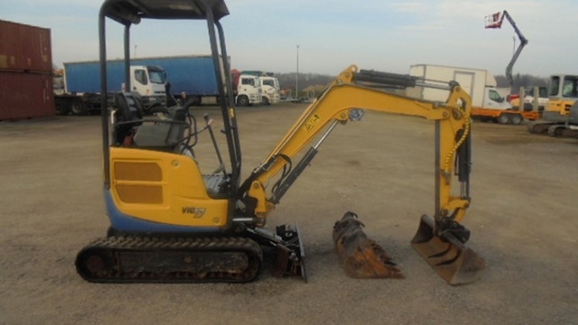 YANMAR VIO 17