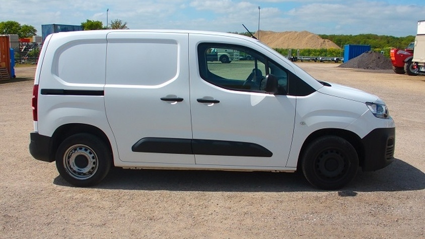 FOURGONNETTE CITROEN BERLINGO
